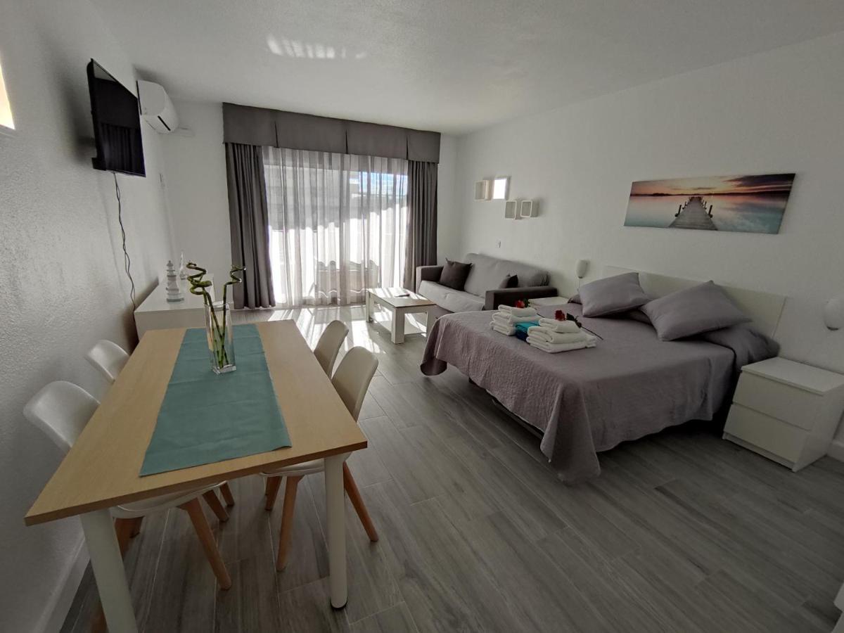Estudio Benalbeach Primera Linea De Playa بينالماذينا المظهر الخارجي الصورة