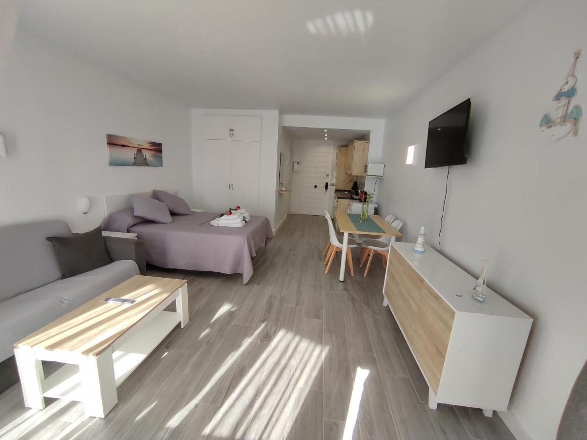 Estudio Benalbeach Primera Linea De Playa بينالماذينا المظهر الخارجي الصورة