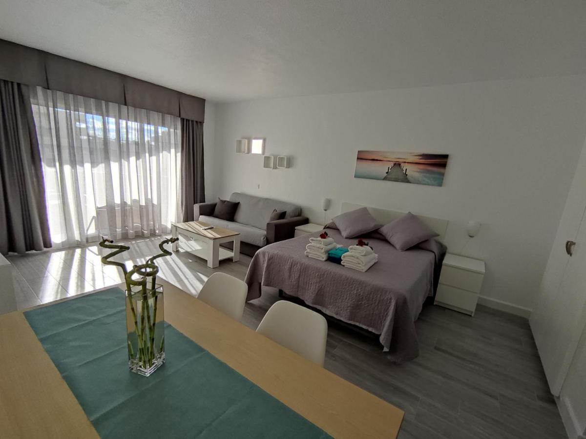 Estudio Benalbeach Primera Linea De Playa بينالماذينا المظهر الخارجي الصورة